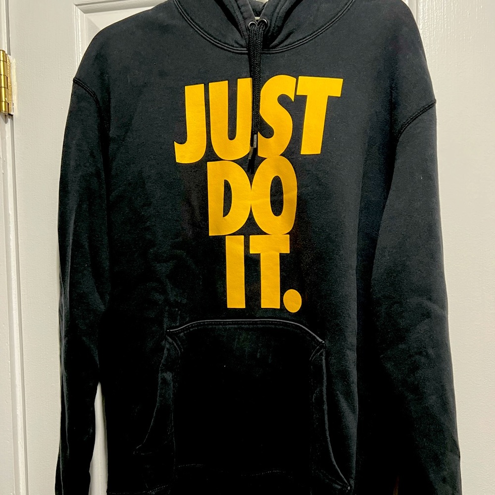 Black Nike hoodie size large